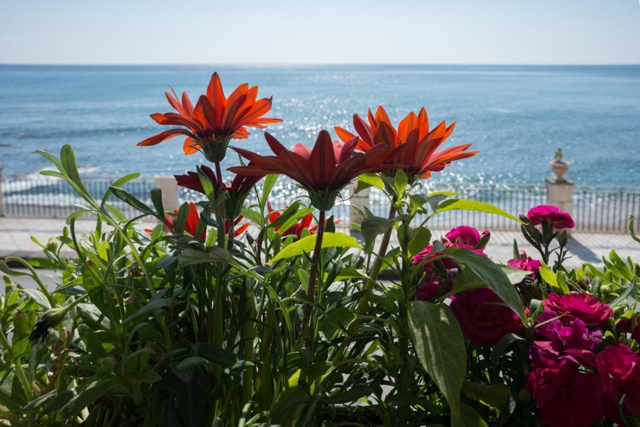 Joanna Studio Flat Giardini Naxos Eksteriør billede