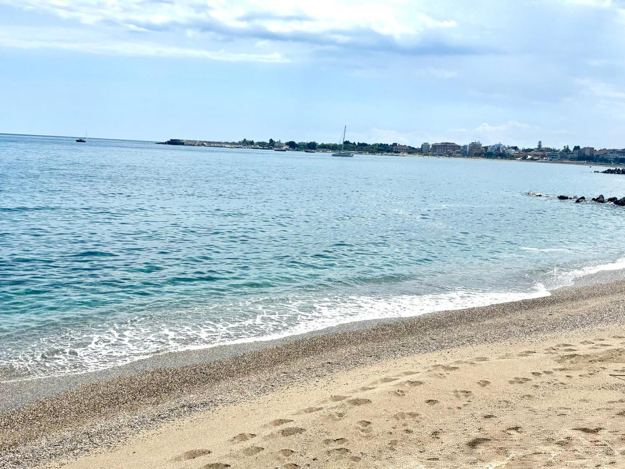 Joanna Studio Flat Giardini Naxos Eksteriør billede