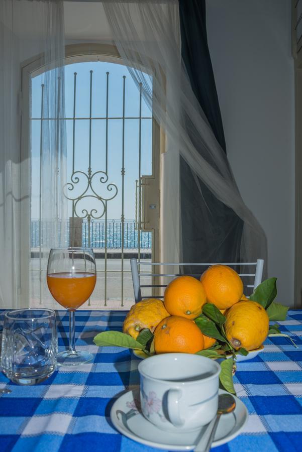 Joanna Studio Flat Giardini Naxos Eksteriør billede