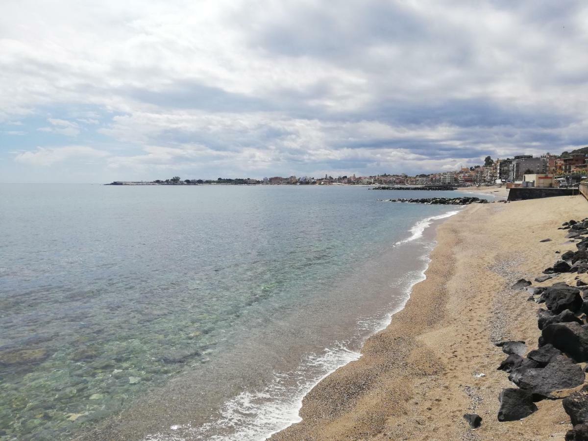 Joanna Studio Flat Giardini Naxos Eksteriør billede
